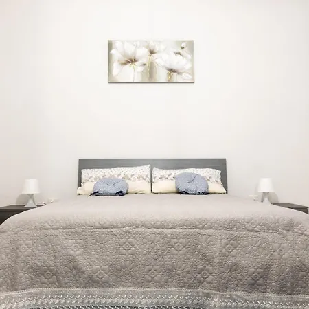 Apartment Decumani - Nel Cuore Di Naples